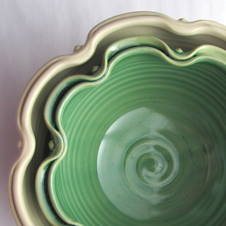 Set of Two Ruffle Bowls in Cream and Vivid Green Celadon