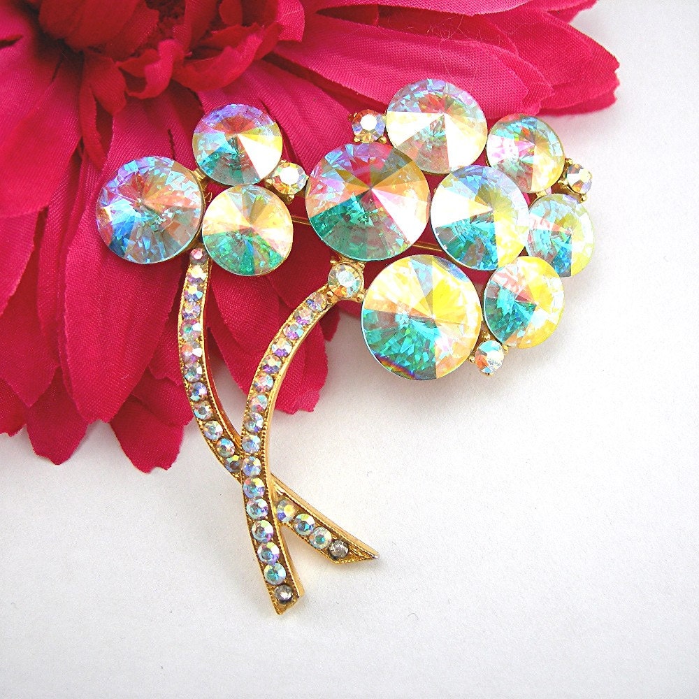 Weiss Rhinestone Brooch Flower Pin Circa 1960-70s Big Sparkling Rivoli " Ice Crystals " Rhinestones Vintage Costume Jewelry