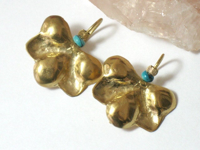 Hammered  Gold Flower Earrings - Handcrafted Gold Jewelry