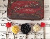 Pastille tin with 5 colour co-ordinating bobby pins