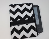 Kindle Fire Case / Kindle Keyboard Cover - Large - Padded eReader Case - Chevron Stripes in Black and White