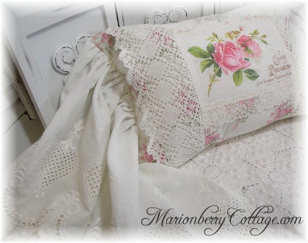 French Chocolat Pourlain PINK ROSES pillow