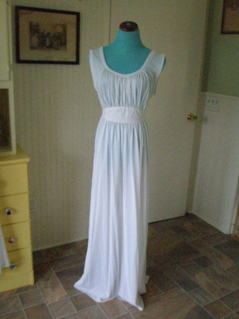 Vintage Elegant Silky Long White Nightgown--Tall--Plus Size--NEW--Never Worn