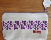 Embroidered Purple Antique Linen Zipper (big)