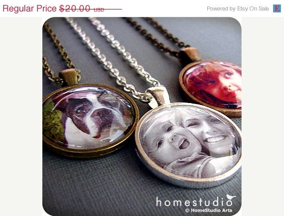 Moving Sale - Custom Photo : Glass Dome Necklace by HomeStudio. 24 inch chain included. personalized necklace jewelry. black and white. col