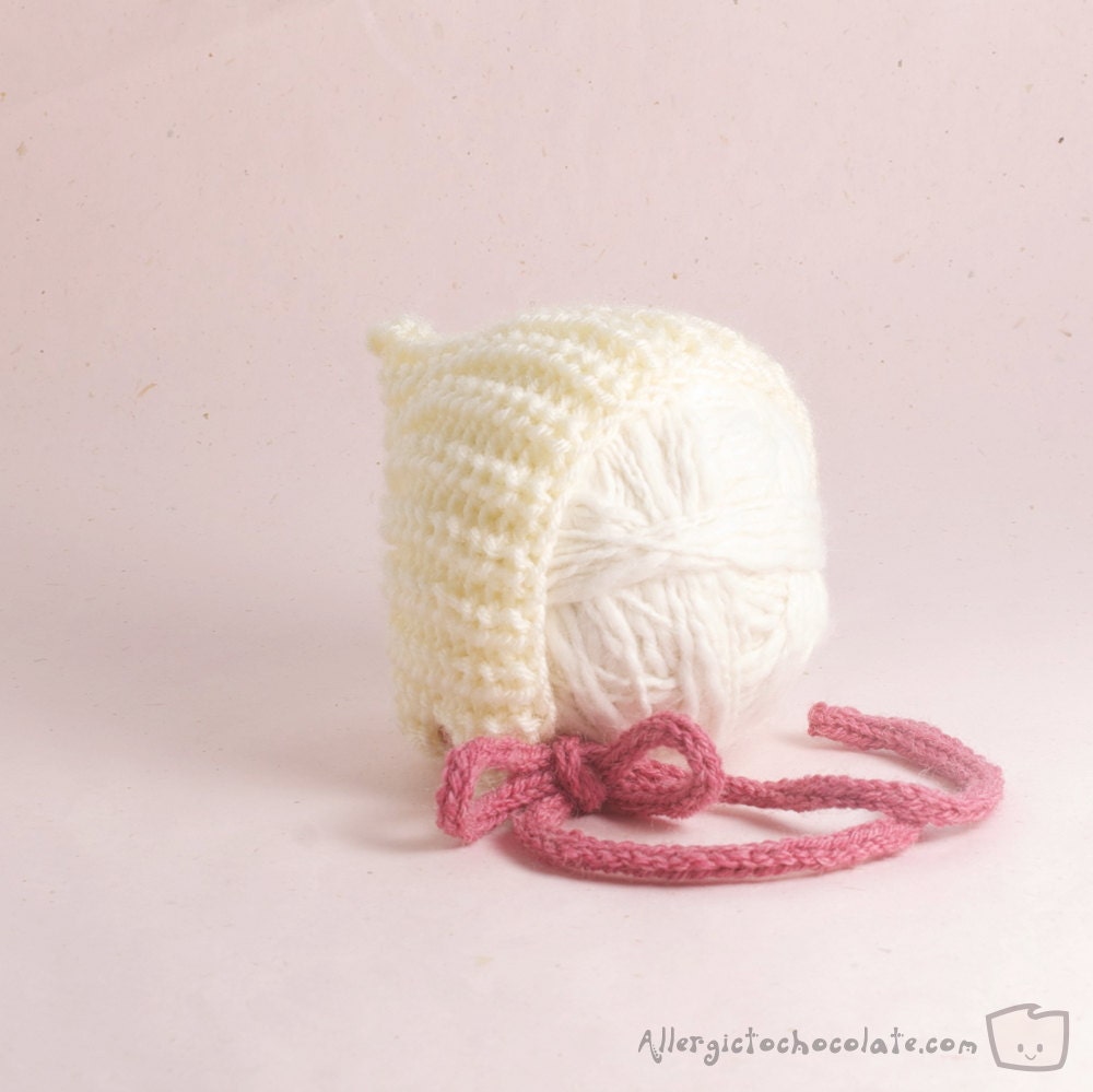 Vesper Hat - Eggshell/Dark Pink