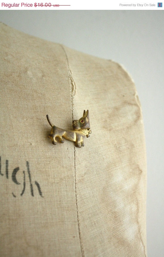50% off Shop Closing Sale Vintage Scottie Brooch . 40s Dog Pin . Capricious Traveler