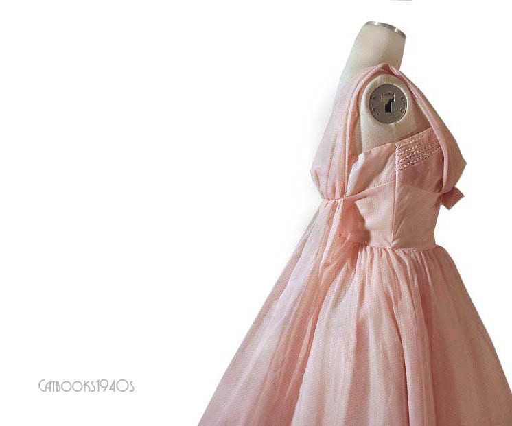 Vintage 50s Pink Shelf Bust Party Dress - Pink 50's Full Skirt Dress S - Catbooks1940s