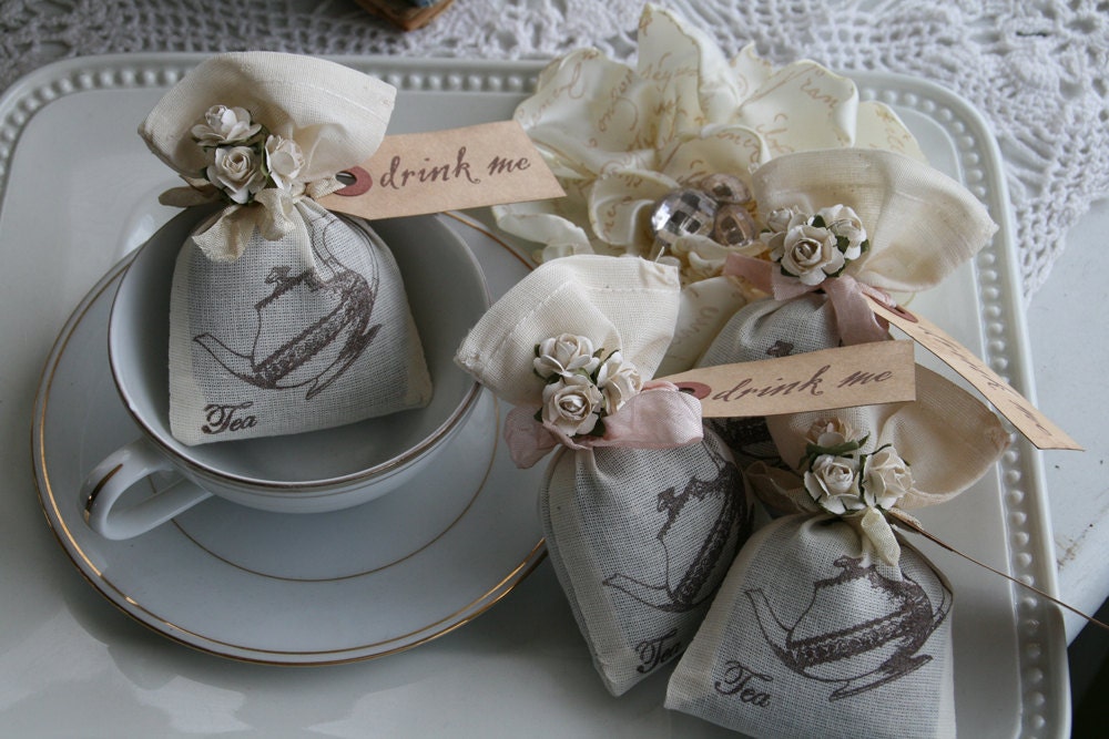 Wedding Favor - Alice in Wonderland Wedding or Party, Tea Party, bridal shower, birthday, baby shower - Jasmine Tea filled