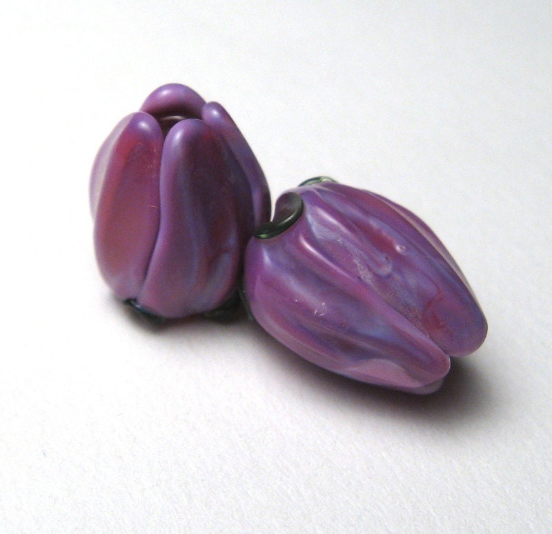 PURPLE ROSE BEADS, Artisan Lampwork Glass Beads, handmade jewellery supplies sra