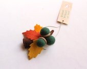 Brooch branch with leaves and acorns, Felt Oak branch, Woman accessory, Valentine's gift
