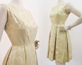 50s 60s Dress Vintage Pastel Yellow Brocade Damask Full Skirt Party Dress S XS