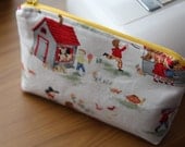 lined wee zipper bag.