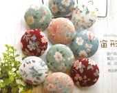 Handmade Fabric Buttons -Red Blue White Green Pink White Flowers Floral Fabric Buttons 1.1 Inch 10's