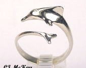 14K White Gold Dolphin Ring With A Diamond CR29QD