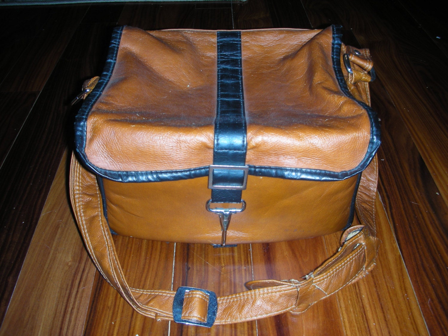 Vintage camera case, brown