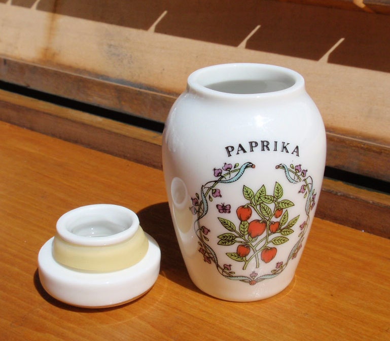 23 Franklin Mint Gloria Vanderbilt Spice Jars