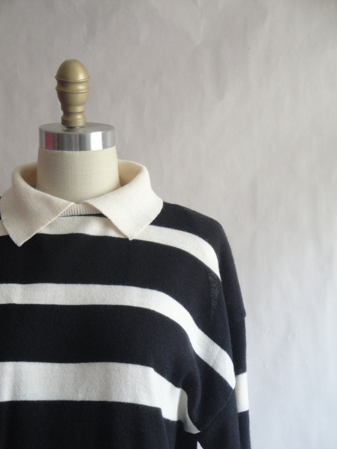 Vintage Black and White Sweater Striped size S M