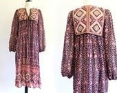 70s Phool Vintage India Ethnic Boho Hippie Sheer Cotton Indian Gauze Gypsy Festival Maxi Dress . XS . SM . No.321.5.23.13