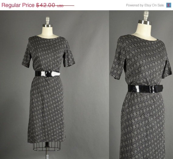 25% Off Sale Vintage 1960s Dress, 60s wiggle dress floral knit black grey  day dress