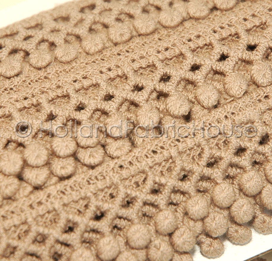 Crochet edge mini pom pom trim in Khaki -- 1 metre