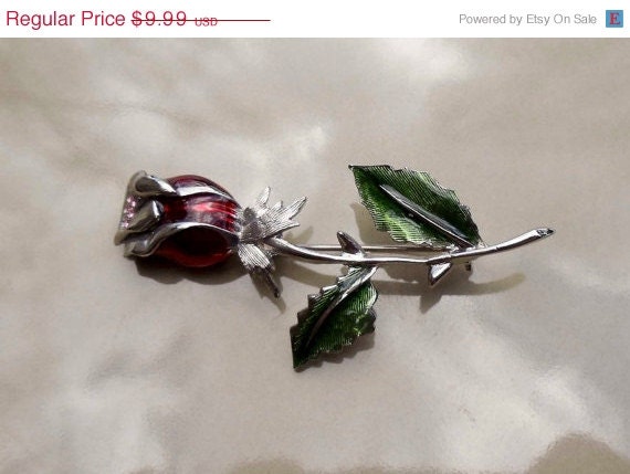 Summer Sale Vintage liz claiborne rose brooch with pink rhinestones