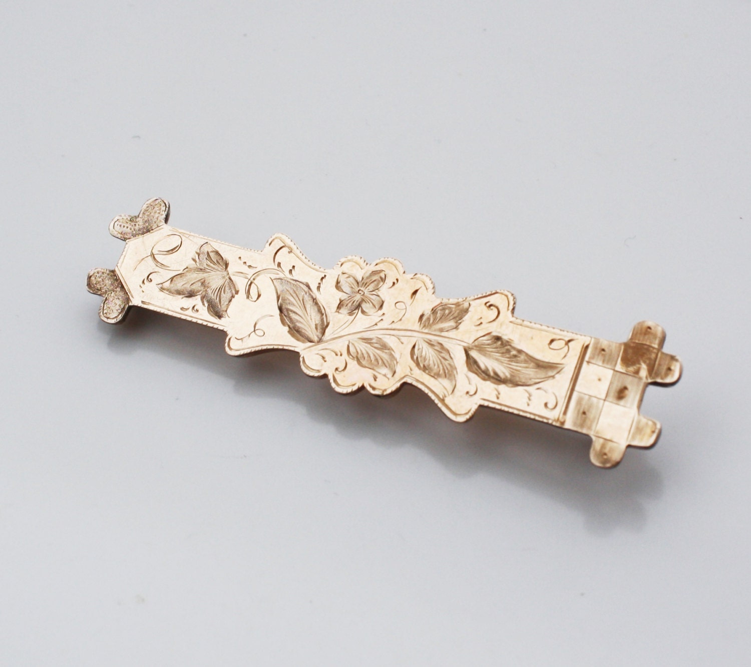 Items similar to Vintage Victorian Bar Pin Brooch Gold Floral on Etsy