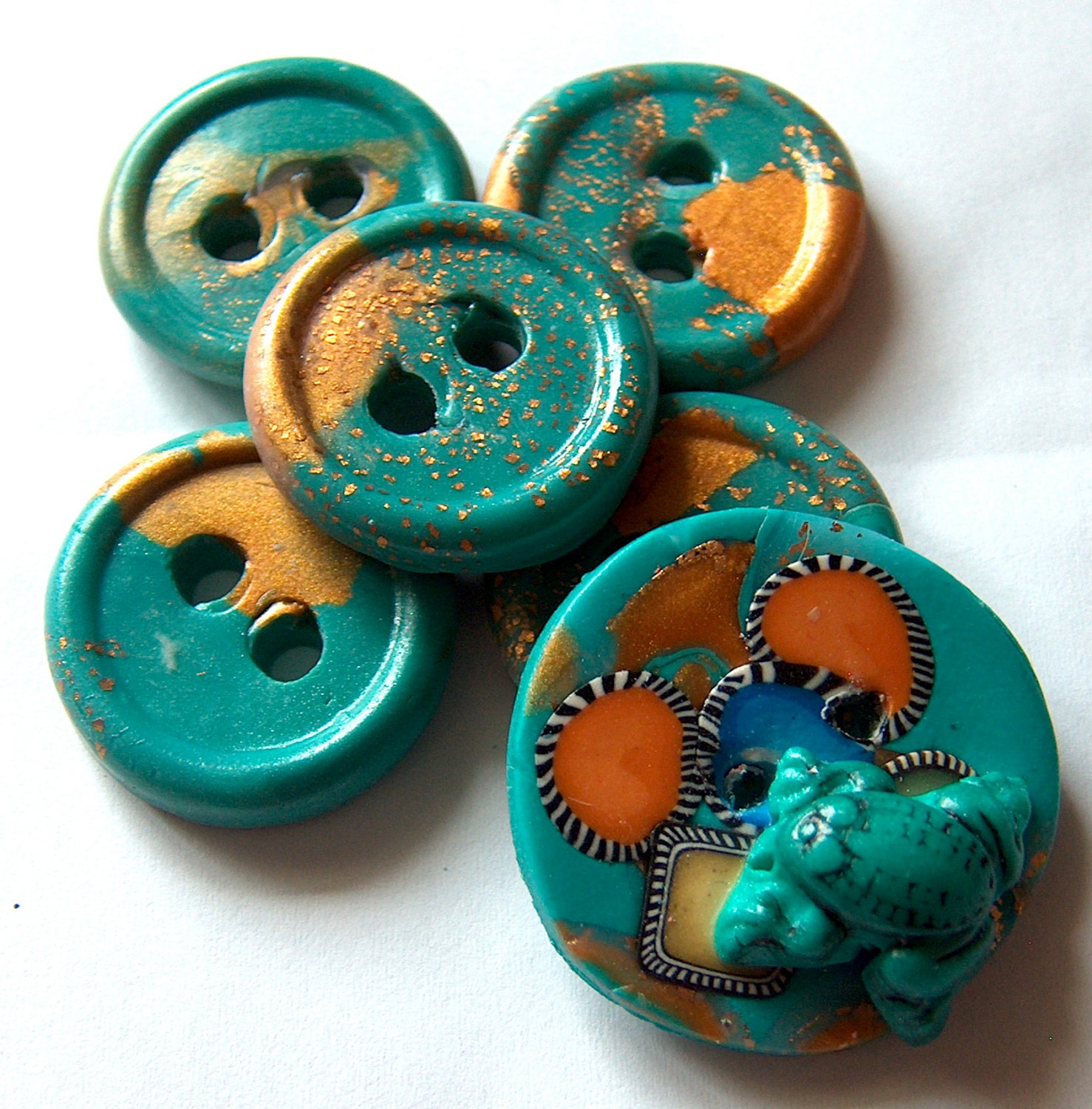 Frog Buttons No. 170