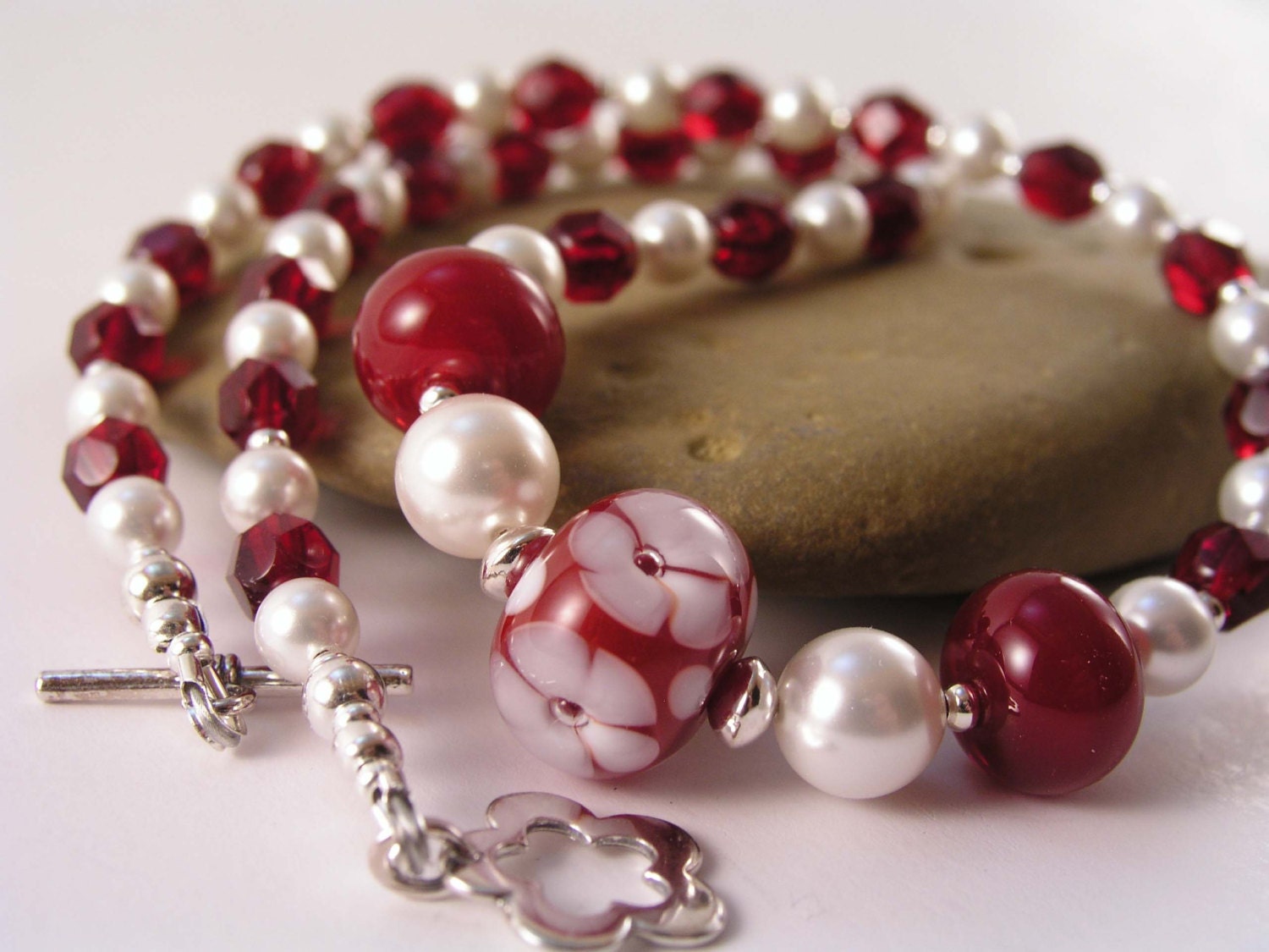 Red Lampwork White Pearl Necklace, Lampwork Beaded Necklace, Red White Beaded Necklace, Gift, Flower Necklace