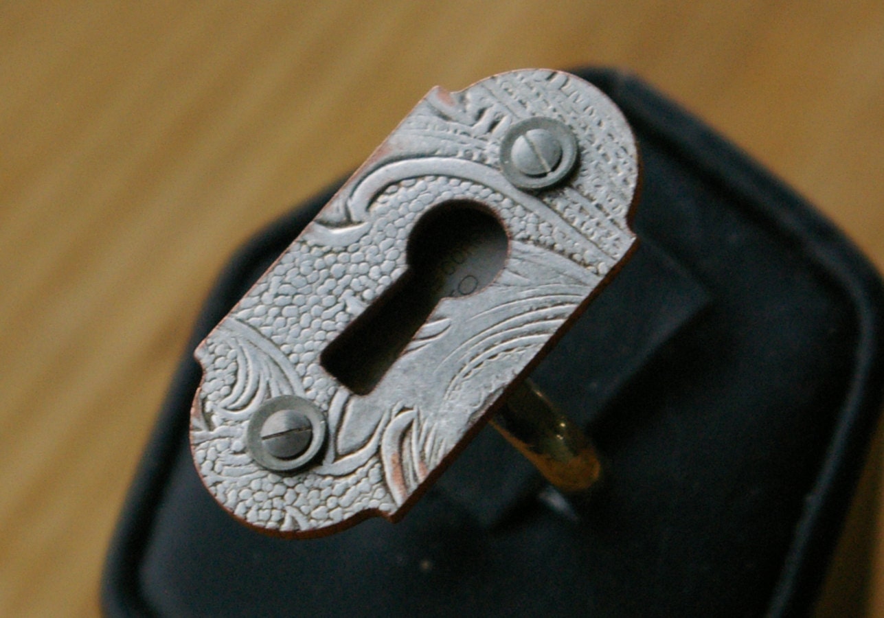 Recycled Silver Silver Tray Keyhole Ring