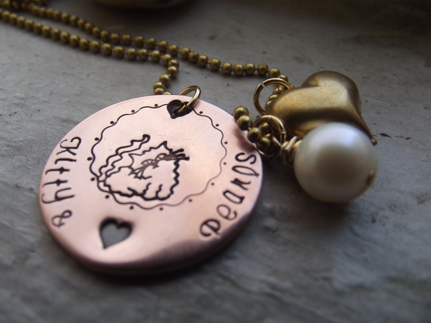 Kitty and Pearls