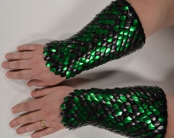Scalemail Armor Bracers Knitted Dragonhide Size extra large ready to ship