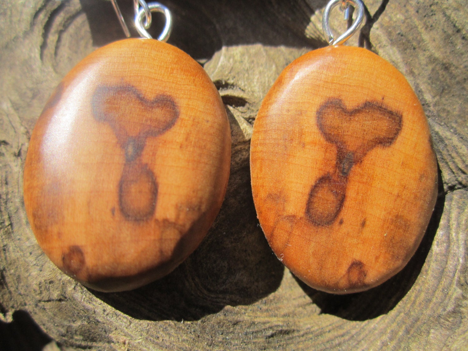 Beautiful Earthy Picture Wood Heart  Wooden Earrings-.... 139