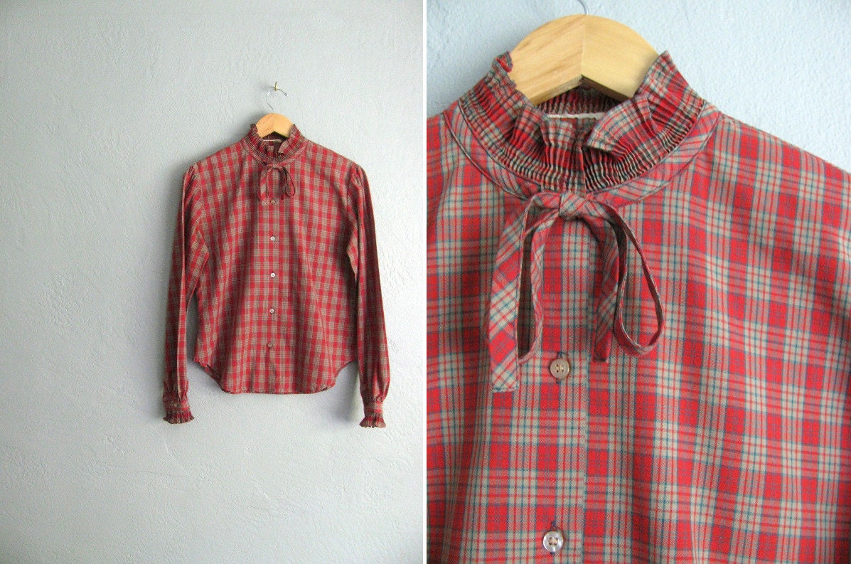 vintage '60s/'70s red & tan PLAID long sleeve ASCOT button-up blouse with RUFFLE collar. size m l.