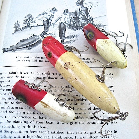 Antique RedHead Wooden Fishing Lures 1930s by ProsperosBookshelf