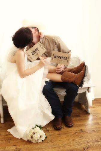 Just Hitched and Mr. and Mrs. Kraft Double Sided Paddle Signs . Wedding Photo Prop