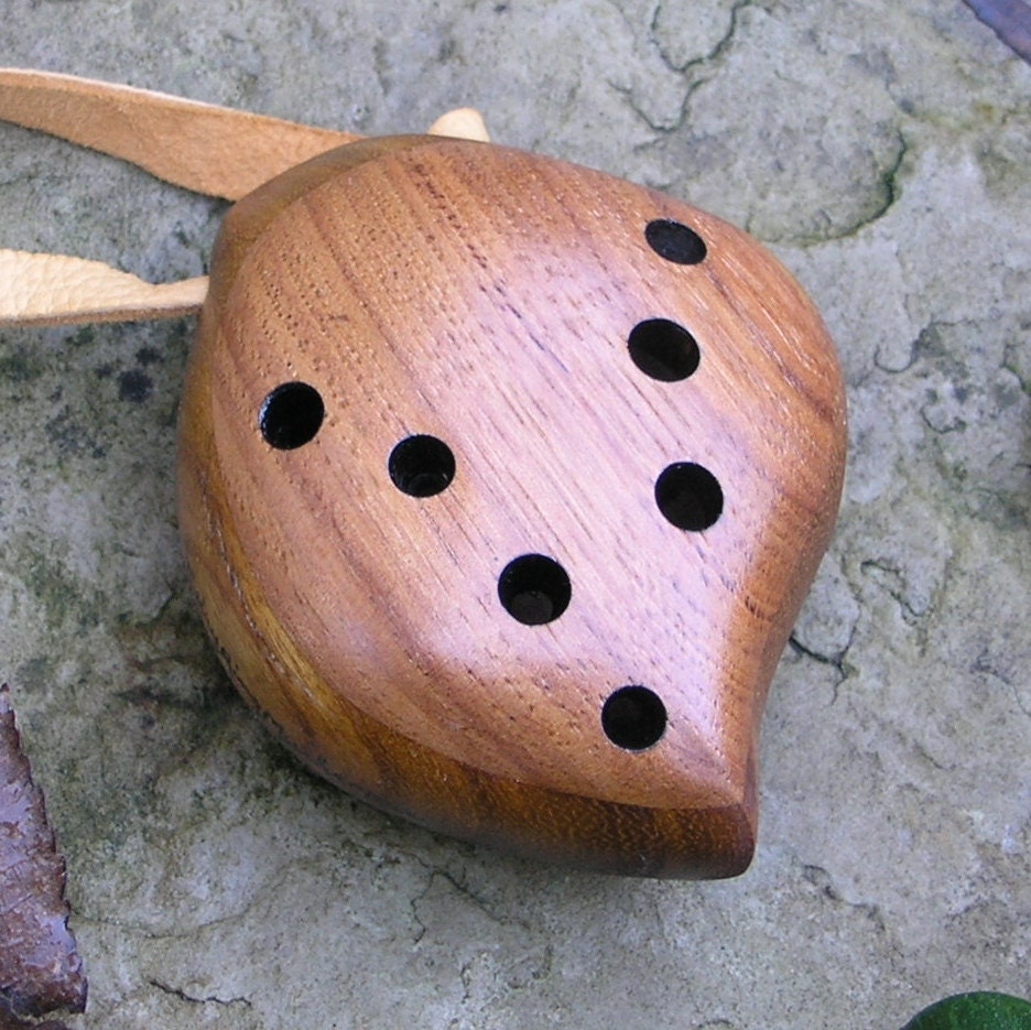 Key of B - Acorn Ocarina - Pecan Hardwood - Chromatic Donati progression