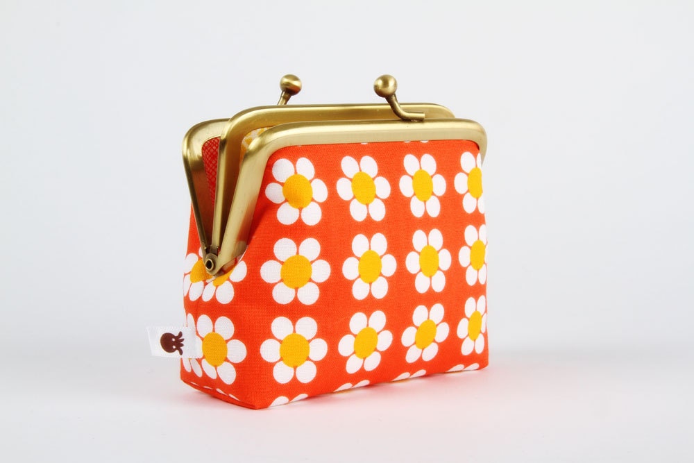 Siamese dad - Daisies in orange - double metal frame purse