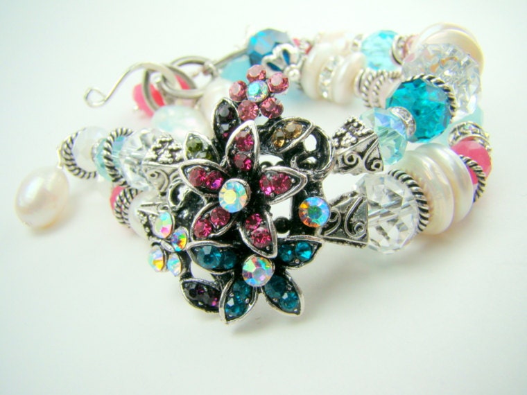 Rhinestone brooch bracelet, chunky pearl crystal bracelet, pastel statement bracelet... Gardenia