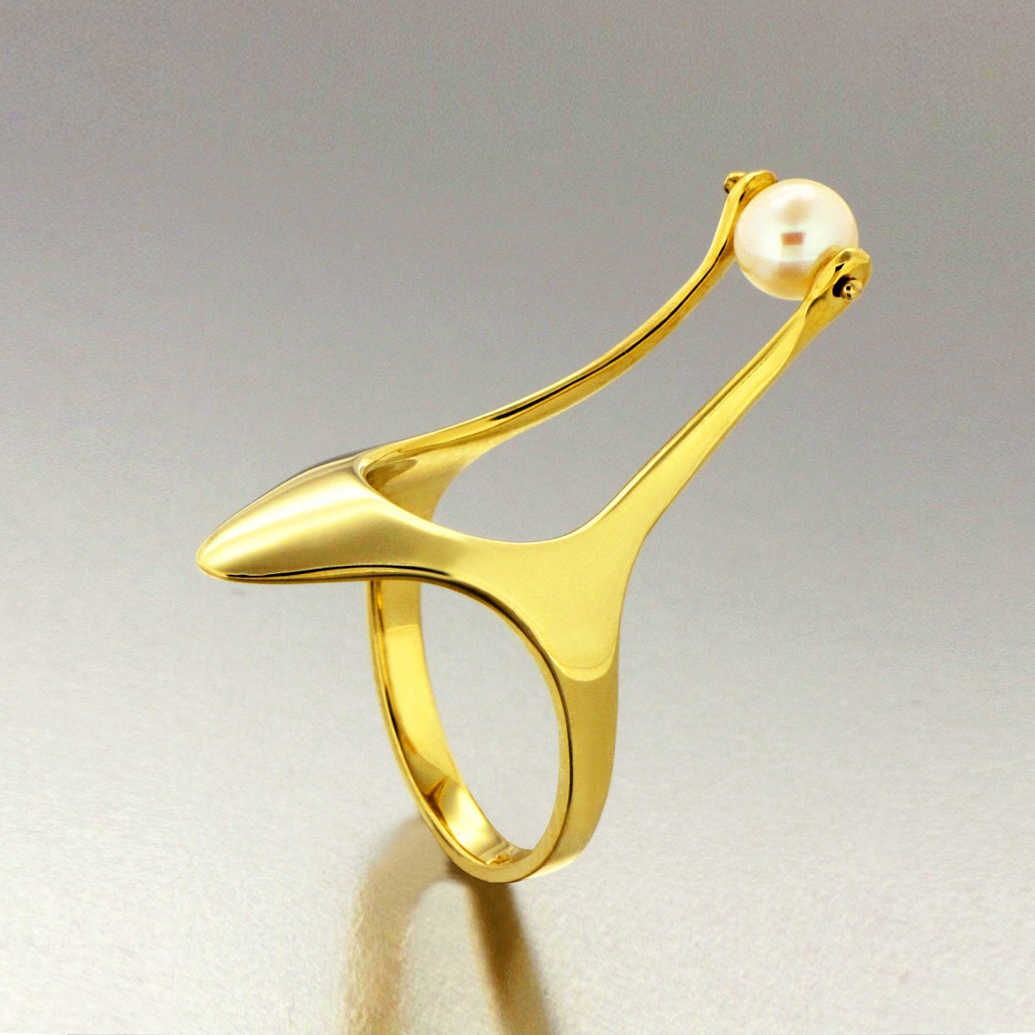 HORUS  14k Unique Gold Ring,  Gold Pearl Ring, Egyptian Custom ring, italian fine Jewelry