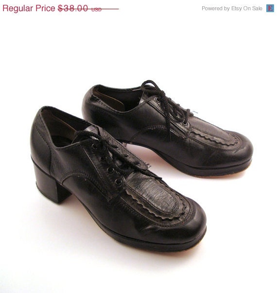 SALE Platform Oxfords Vintage 1970s Lace Up Brown Leather size 8 1/2 D