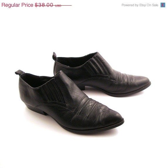 SALE Winklepicker Short booties Vintage 1980s Brass Plum Black Leather Shoes Women's size 7 1/2 M