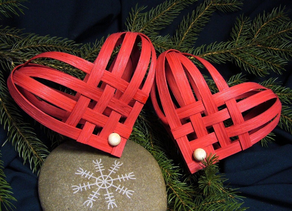 Hand Woven Red Nordic Heart