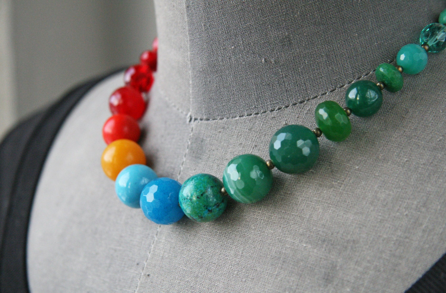 Colorful Poppy Red Sky Blue Green Yellow Beaded Necklace Emerald Green Necklace Emerald Pantone Fashion color of the Year 2013.