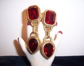 Stunning Vintage Signed Voslo Designs Faceted Ruby Red Rhinestone Dangle Dropp Earrings