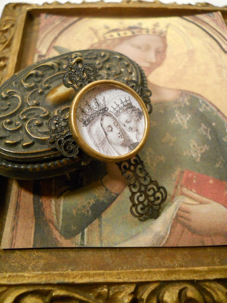 Religious Cross Pendant Mary & Child with Crown