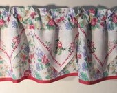 Upcycle Embroidered Napkins Valance, Recycle Daisy Embroidery, Window Treatment, Pink and Green Floral Handmade Kitchen Curtain