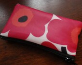 Red Mini Unikko oil cloth coin purse blue zipper, 5 x 3", Finland, small , cute