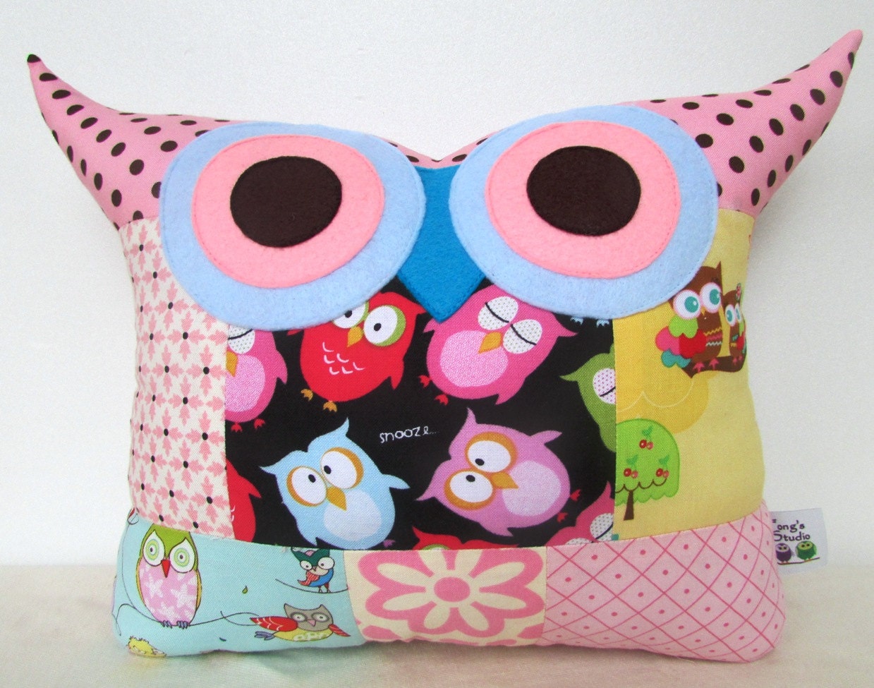Pink/Blue/ dots/owl print/ PATCHWORK /room decor owl family owl pillow/Ready to ship