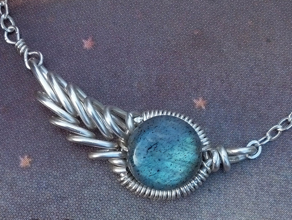 Comet Necklace in Sterling Silver and Labradorite - Original Design by Ethora